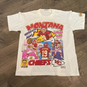 Vintage RARE Salem NFL 1993 90s Joe Montana Kansas City Chiefs Comic Shirt Sz L
